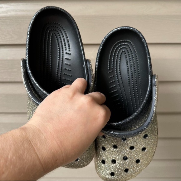 Limited Edition Black/Gold Ombre Glitter Crocs - Picture 4 of 5